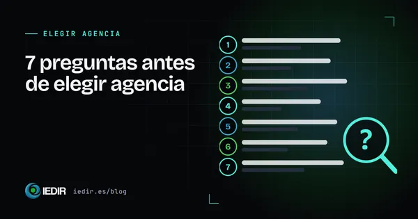 Ilustración de una lista numerada del 1 al 7 con líneas de texto y una lupa con un signo de interrogación